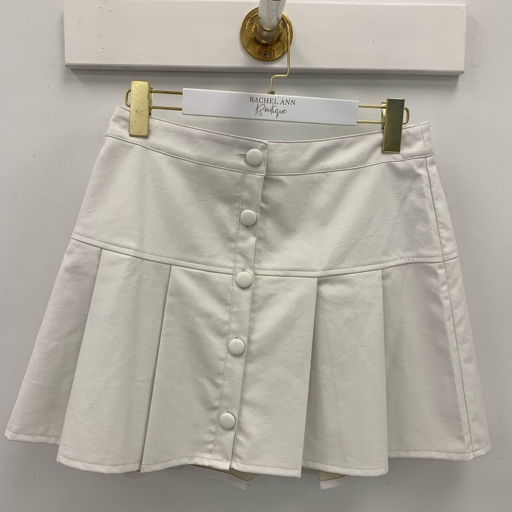 Faux leather pleated skirt with front buttons